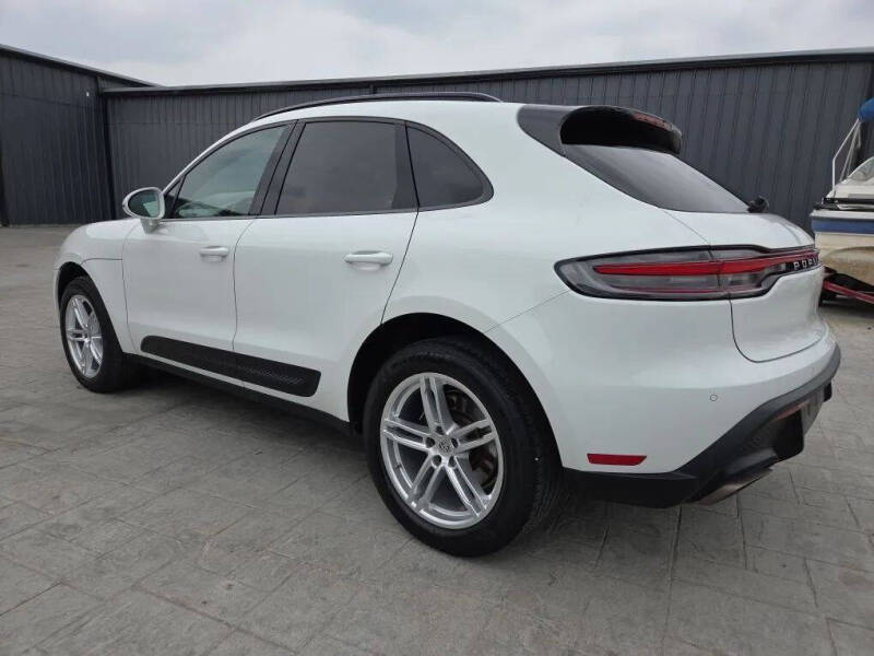 2022 Porsche Macan