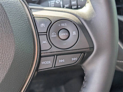 2023 Toyota Corolla Hatchback SE