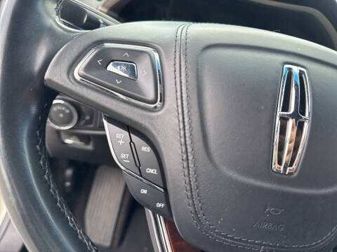 2017 Lincoln MKZ Select