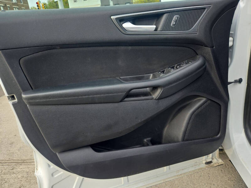 2019 Ford Edge SE