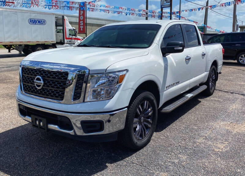 2018 Nissan Titan SV