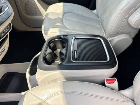 2021 Chrysler Pacifica Touring L