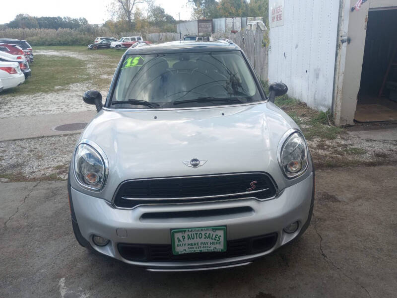 2015 MINI Countryman Countryman S photo 12