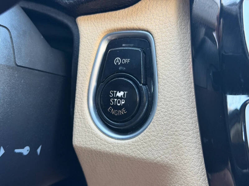2016 BMW 3 Series 320i