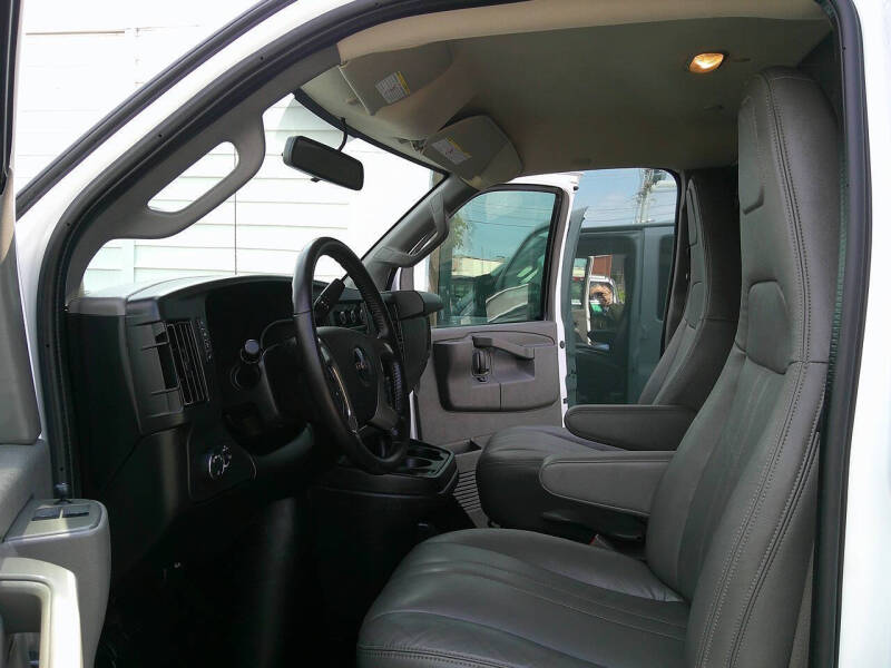 2019 GMC Savana 2500