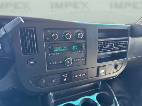 2023 Chevrolet Express 2500
