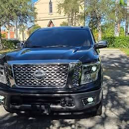 2017 Nissan Titan Platinum Reserve