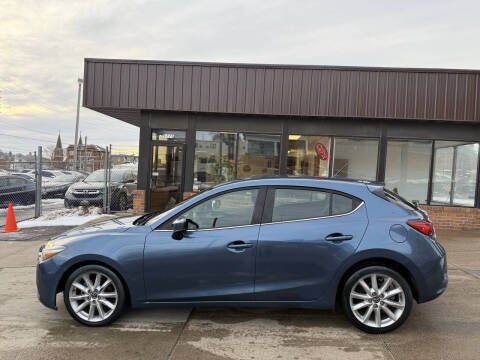 2017 Mazda MAZDA3 Touring