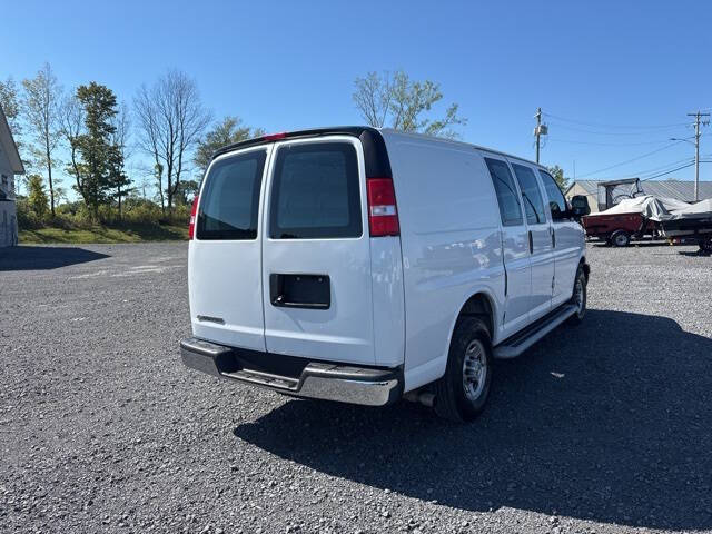 2023 Chevrolet Express 2500