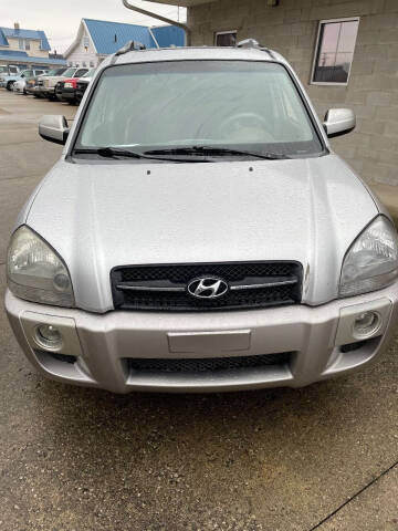 2006 Hyundai Tucson for sale at New Rides in Portsmouth OH