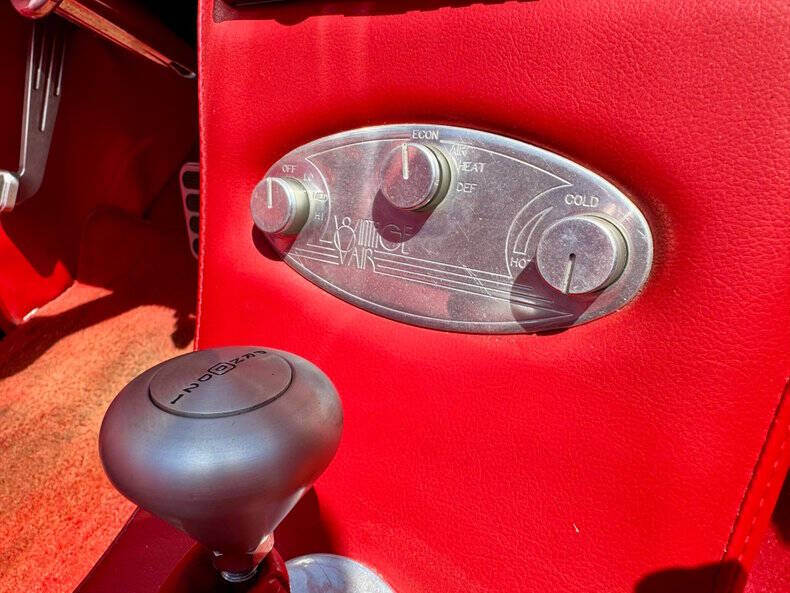 1948 Ford Super Deluxe