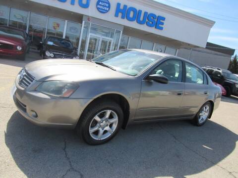 2005 Nissan Altima for sale at Auto House Motors in Downers Grove IL
