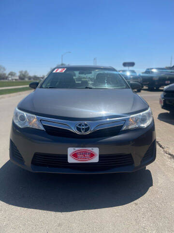 2012 Toyota Camry for sale at UNITED AUTO INC in South Sioux City NE