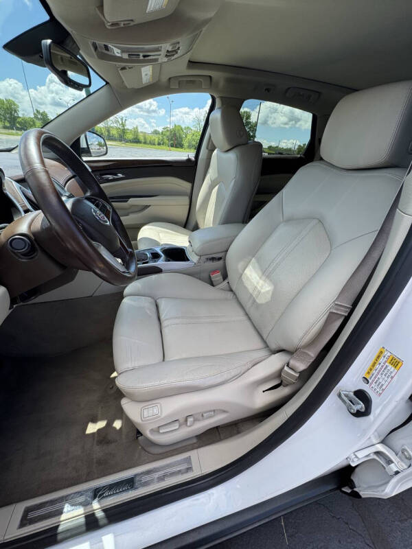 Image 9 of 2013 Cadillac SRX Premium Collection