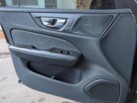 2020 Volvo V60 T5 R-Design