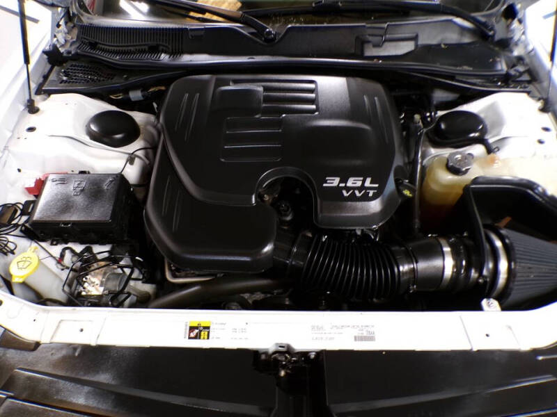 2015 Dodge Challenger SXT Plus