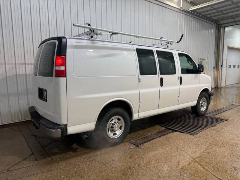 2017 Chevrolet Express 2500