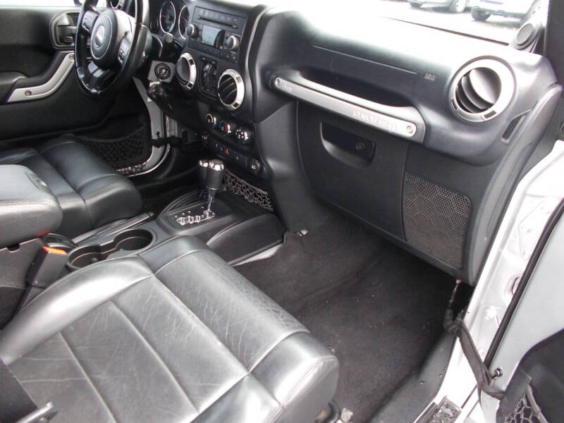 2012 Jeep Wrangler Unlimited Sahara