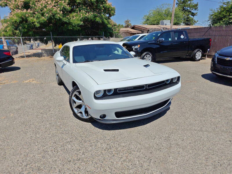 2016 Dodge Challenger SXT Plus