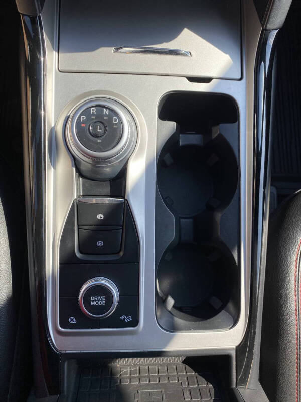 2022 Ford Explorer ST-Line