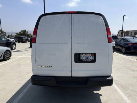 2020 Chevrolet Express 2500