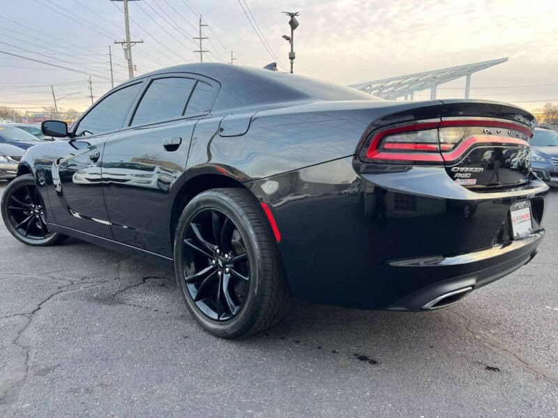 2017 Dodge Charger SXT