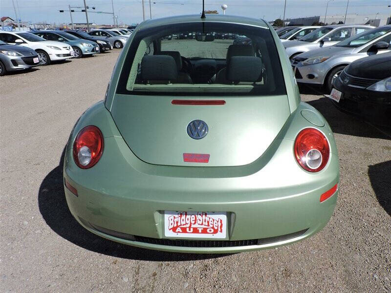 2006 Volkswagen New Beetle 2.5