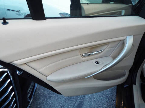 2012 BMW 3 Series 328i