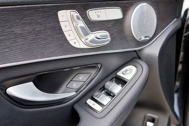 2021 Mercedes-Benz GLC GLC 300 4MATIC