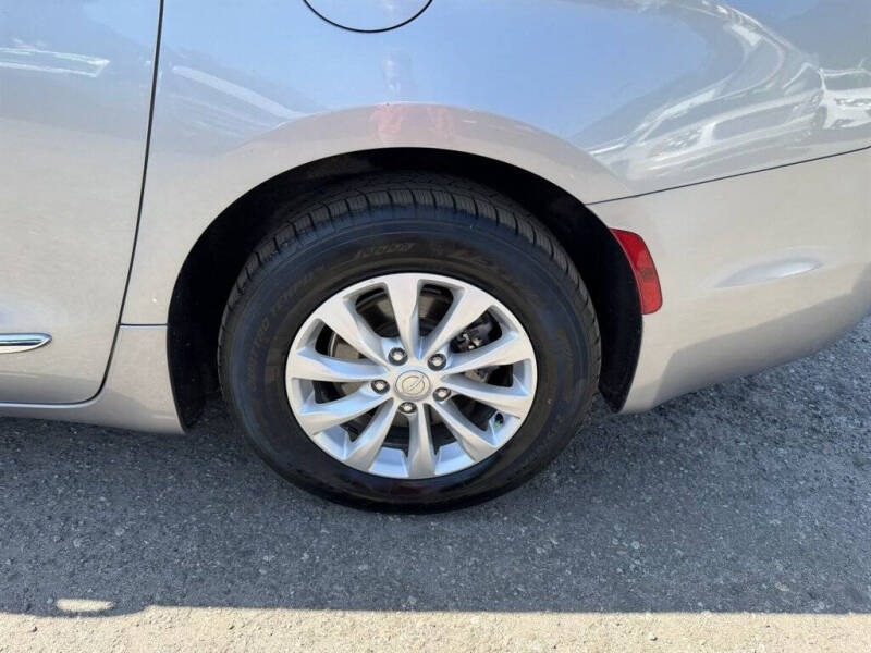 2019 Chrysler Pacifica Touring L