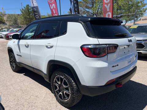 2025 Jeep Compass Trailhawk