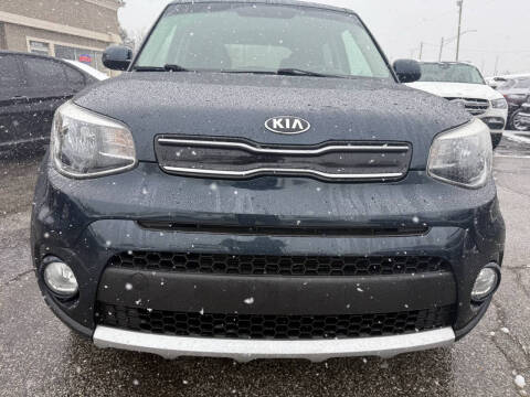 2017 Kia Soul +