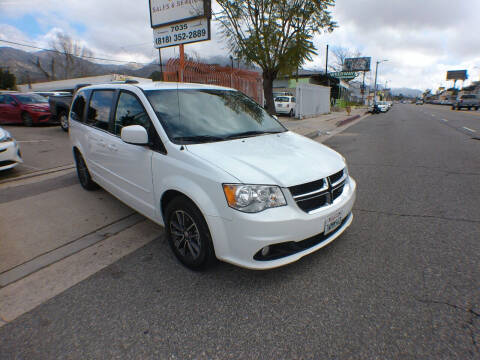 2017 Dodge Grand Caravan for sale at ARAX AUTO SALES in Tujunga CA