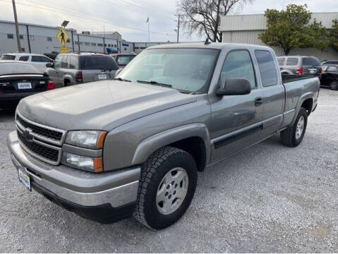 2007 Chevrolet Silverado 1500 Classic for sale at Sunshine Motors in Bartlesville OK