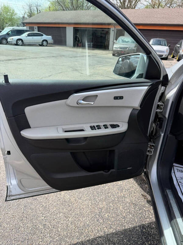 2011 Chevrolet Traverse LTZ