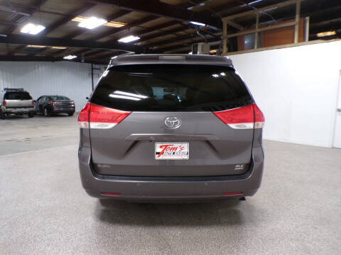 2011 Toyota Sienna XLE 7-Passenger