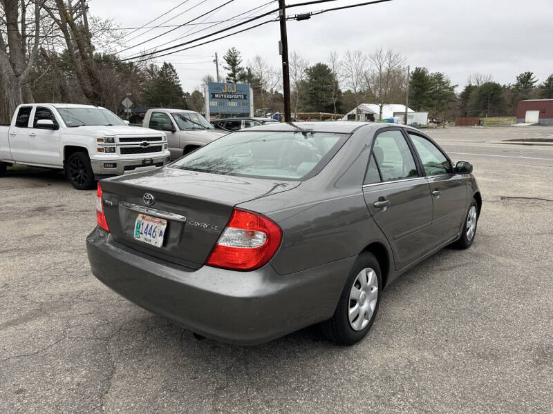 2004 Toyota Camry LE