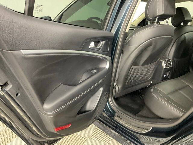2025 Genesis G70