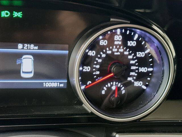 2022 Kia Carnival EX