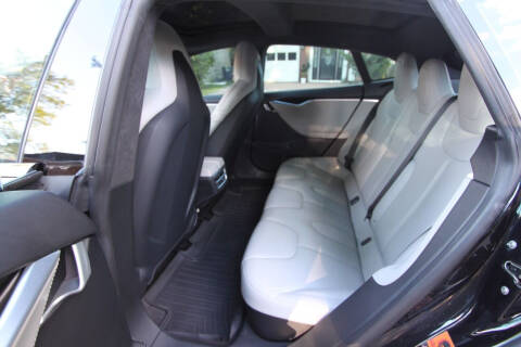 2016 Tesla Model S P90D