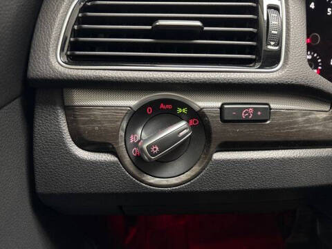 2016 Volkswagen Passat 1.8T SEL Premium