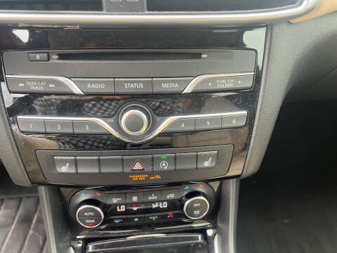 2018 Infiniti QX30 Premium