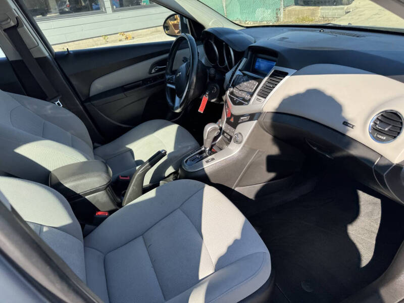 2013 Chevrolet Cruze 1LT Auto