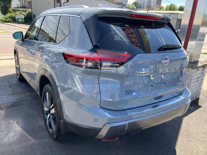 2024 Nissan Rogue SL