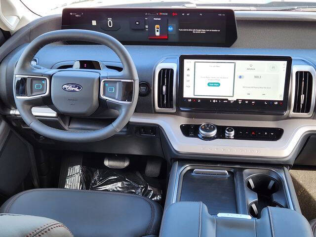 2025 Ford Expedition Active