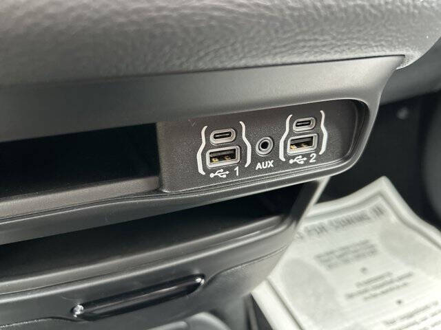 2024 Chrysler Pacifica Plug-In Hybrid