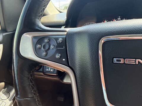2017 GMC Yukon Denali