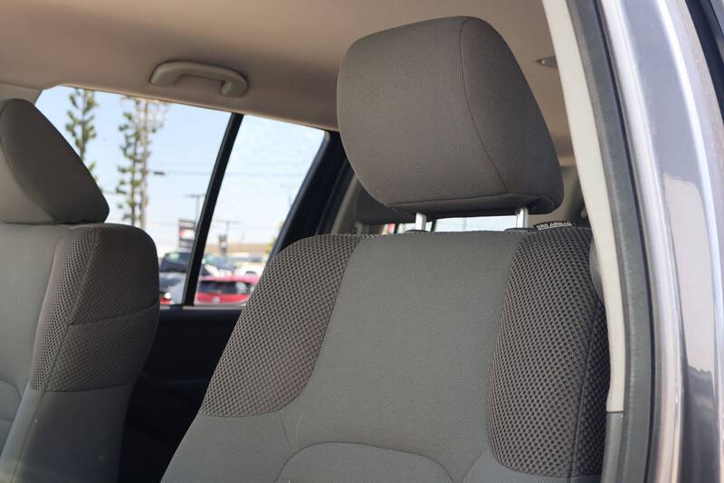 2011 Nissan Pathfinder S