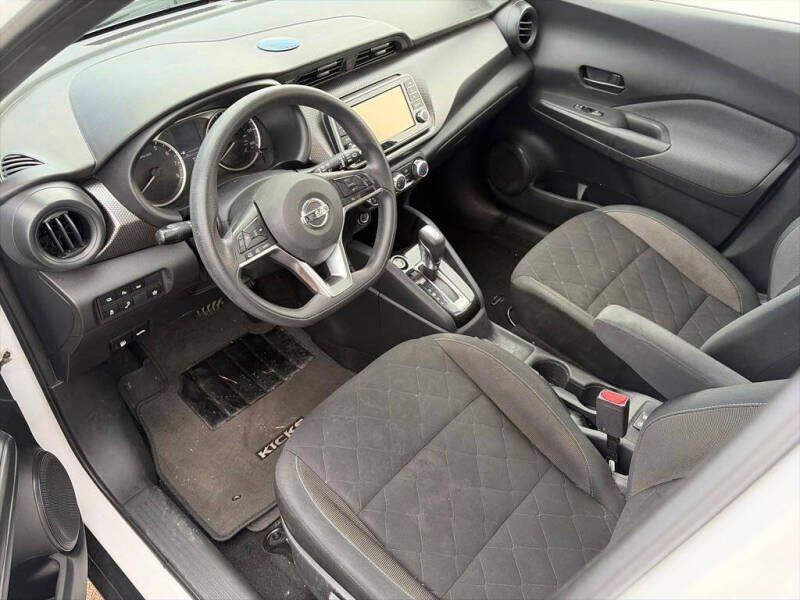 2020 Nissan Kicks S