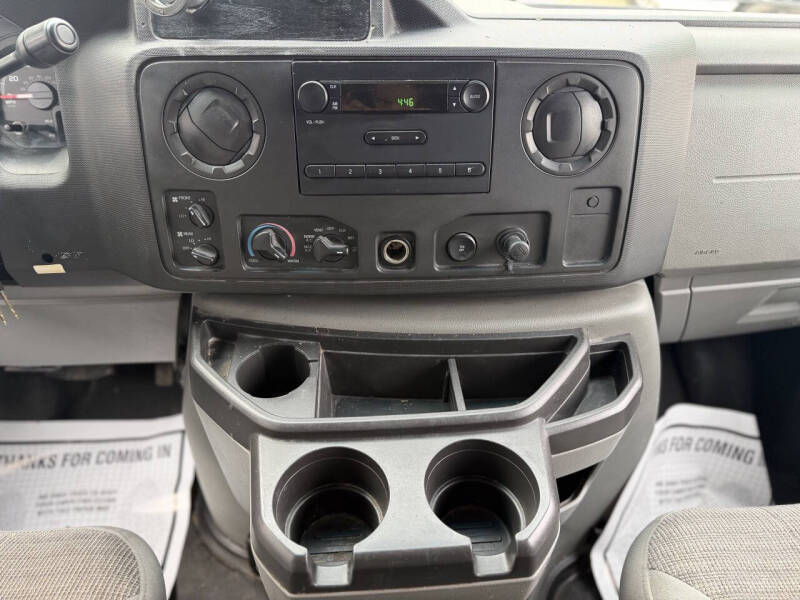 2010 Ford E-Series E-350 SD XL